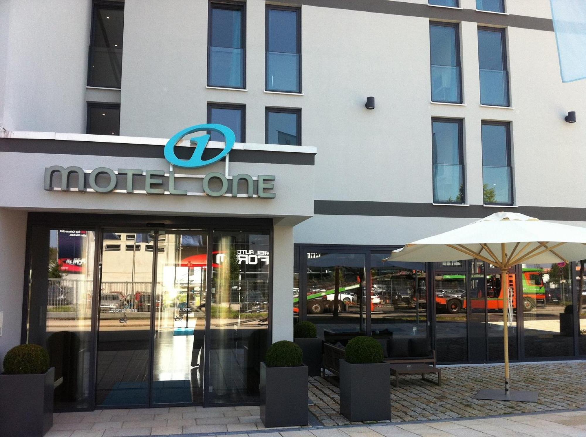 Motel One Muenchen-Garching Garching bei München Extérieur photo